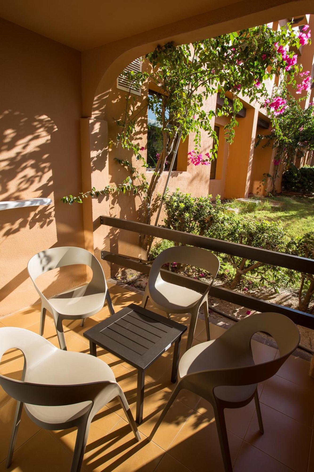 Insotel Club Tarida Playa San José Habitación foto